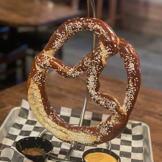 Balvarian Jumbo Pretzel